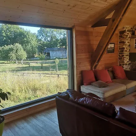 Holiday home Les Pres Grand Montigne-le-Brillant