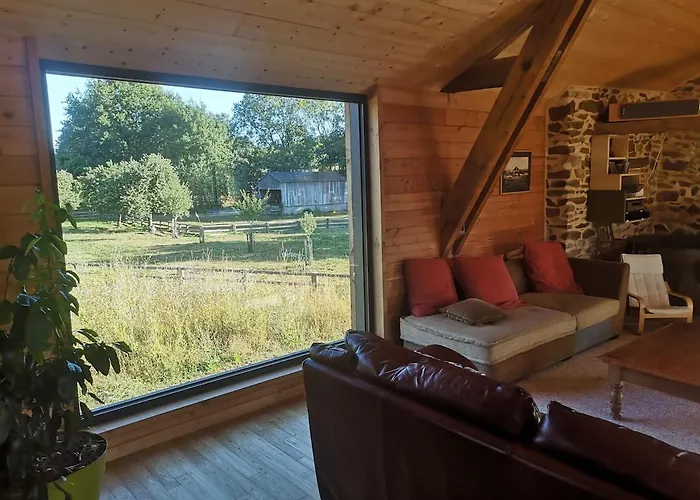 Holiday home Les Pres Grand Montigne-le-Brillant