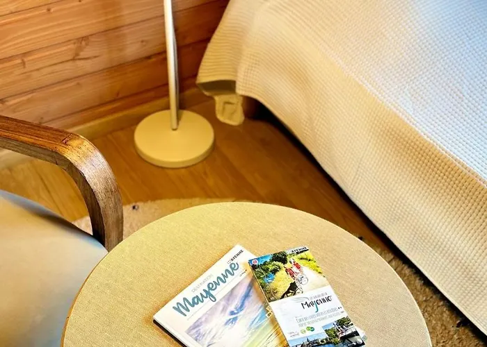 Les Pres Grand Montigne-le-Brillant